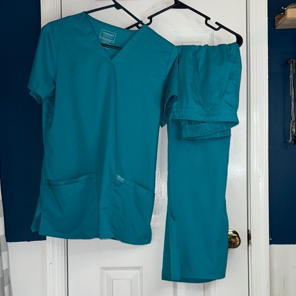 Cherokee Teal Scrub Set - Picture 1 of 1